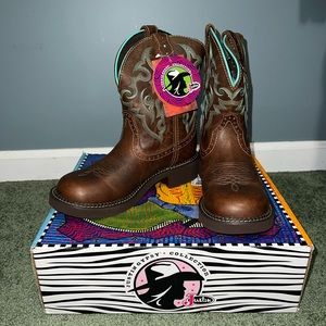Justin Women's Gemma Brown Round Toe Western Boot : Size 7, NEW WITH TAGS